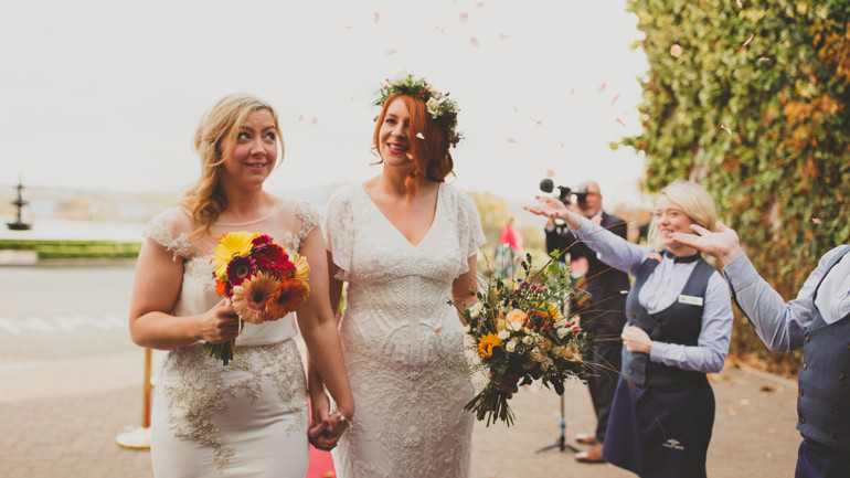 Lynn and Olivia’s Enchanting Autumnal Wedding 
